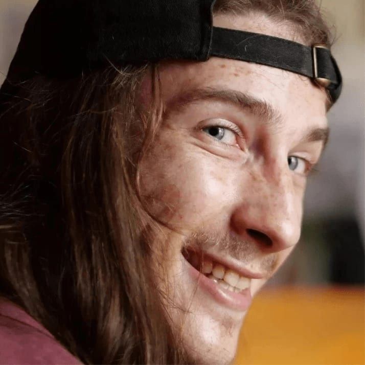 Profil von Ahcene