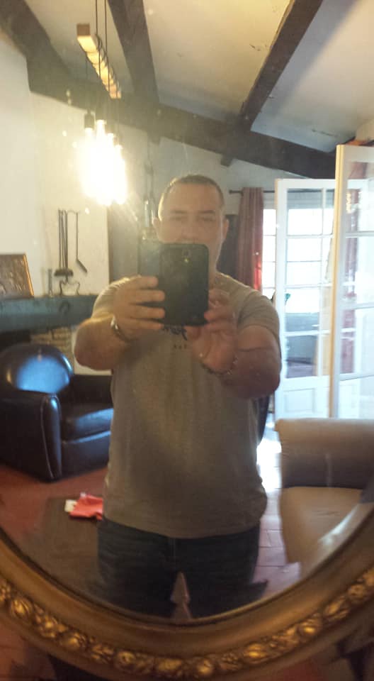 Profil von Charef